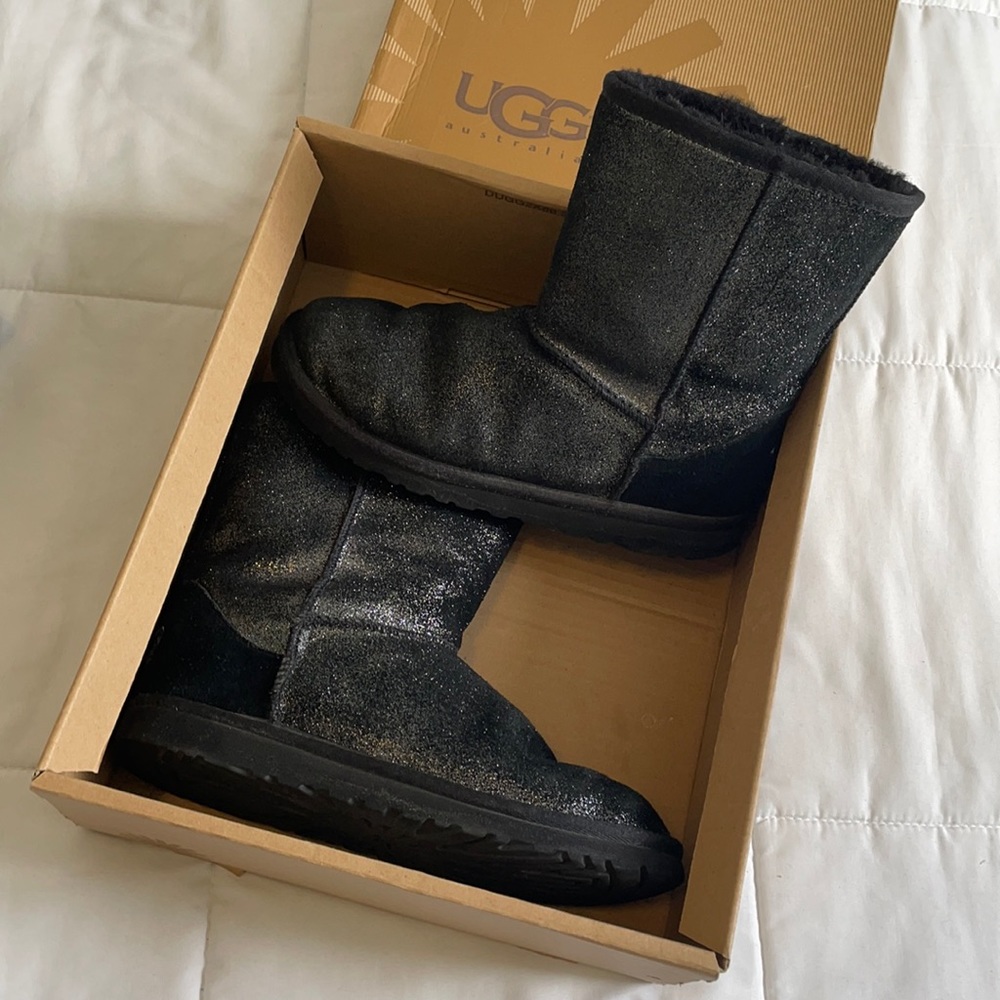 Ugg boots black shimmer